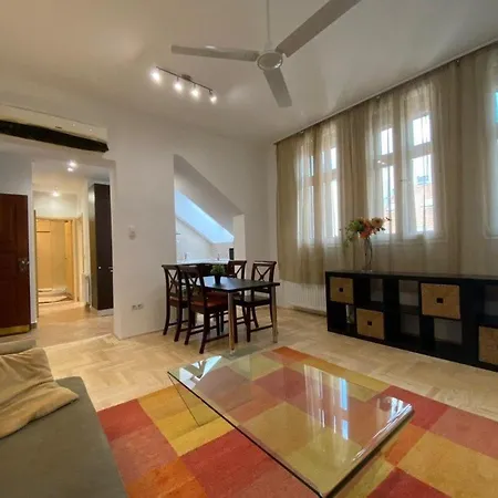 Lejlighed Downtown Gozsdu Vibe *