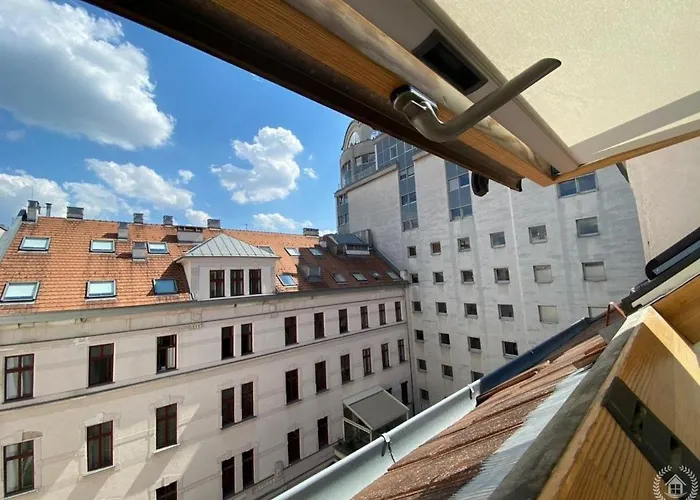 Downtown Gozsdu Vibe Budapest